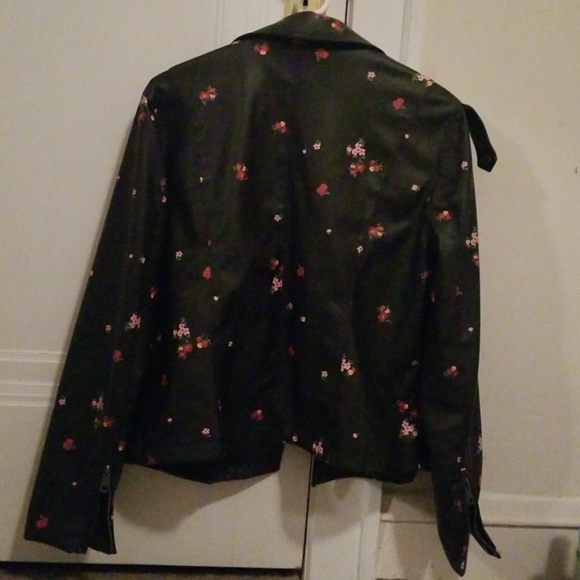 Jacket - Picture 3 of 3